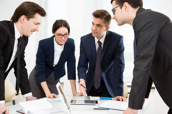 Business People Standing Table Discuss New Project Office — Stock Photo, Image