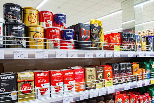 Минск Белоруссия Октября 2019 Года Различные Сорта Кофе Супермаркете — стоковое фото