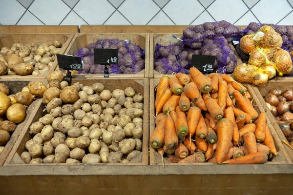 Verduras Orgánicas Frescas Estante Supermercado Mercado Agricultores Concepto Comida Saludable —  Fotos de Stock