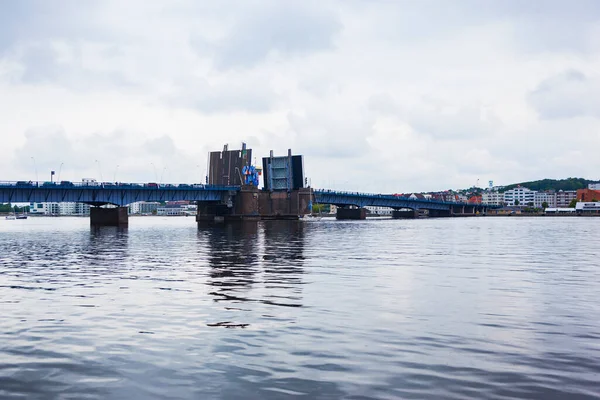 Uma Ponte Entre Duas Cidades Dinamarquesas — Fotografia de Stock