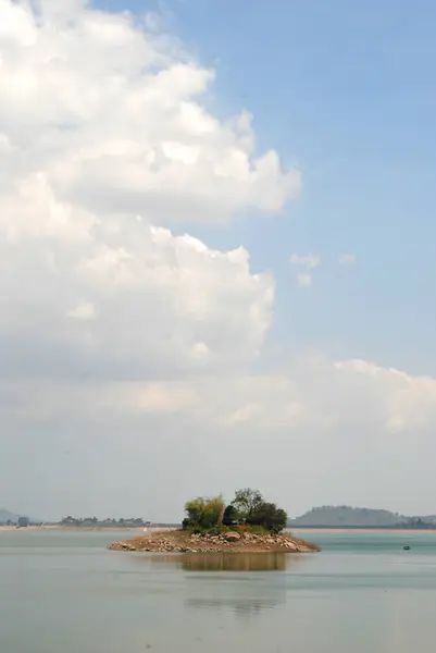 Sinabung bay, Batam Endonezya