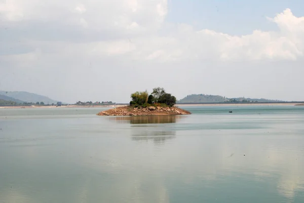 Sinabung bay, Batam Endonezya