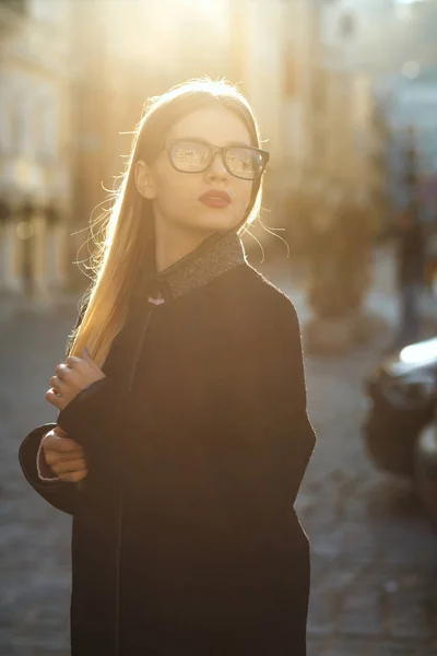 Lifestyle Portrait Slender Blonde Woman Wearing Glasses Posing Sunny Morning — Stock Photo, Image