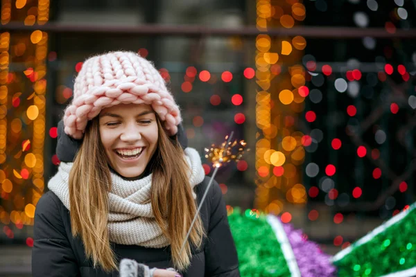Expressive Blonde Woman Wearing Winter Outfit Celebrating New Year Street — Stock Photo, Image