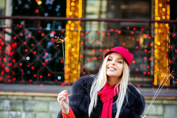 Fabulous Blonde Woman Celebrating New Year Sparklers Blurred City Lights — Stock Photo, Image