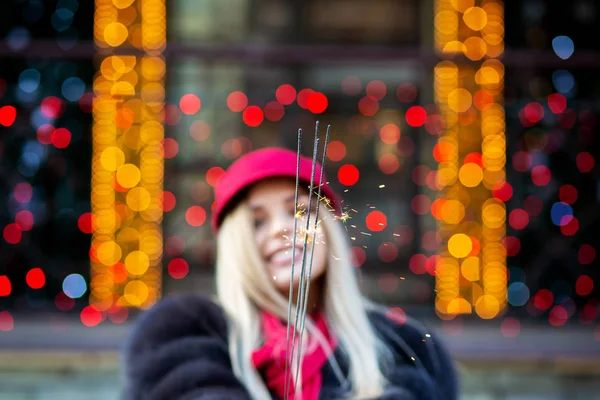 Lovely Blonde Woman Having Fun Sparklers Garlands Blurred Background — Stock Photo, Image