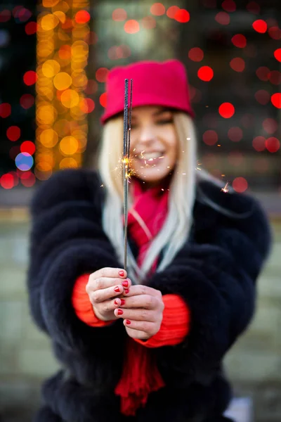 Stylish Young Woman Having Fun Sparklers Garlands Blurred Background — Stock Photo, Image