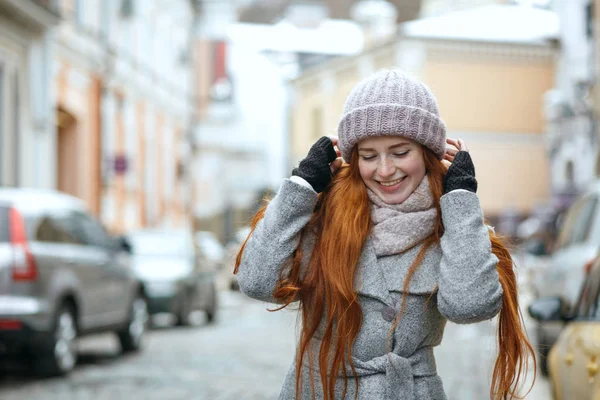 Positive Red Haired Girl Wearing Warm Winter Clothes Walking Street — Stock Photo, Image