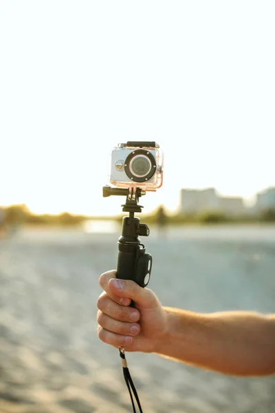 Young Man Filming Video Action Camera Desert — Stock Photo, Image