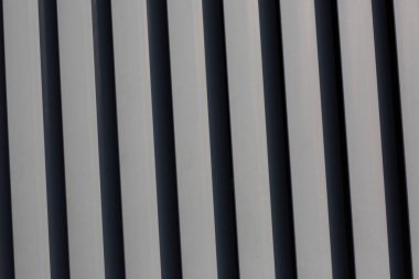 Dikey metal panjurlar dış mekan