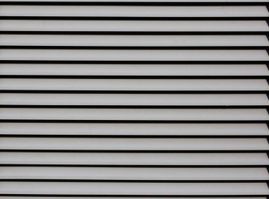 Roller metal panjurlar açık