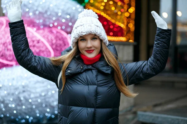Wonderful funny girl enjoying winter holidays — Stock Photo, Image
