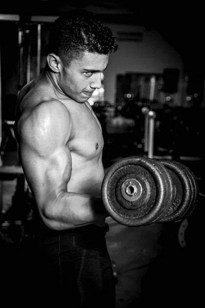 Young Man Exercising Dark Old Gym — Stock Photo, Image