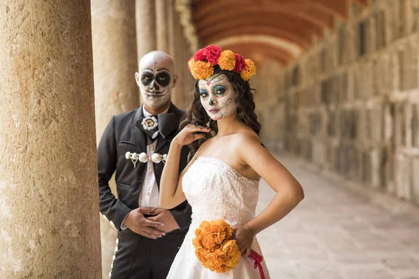 Catrin Catrina Cemitério Com Vestidos Noiva Antigo Cemitério Guadalajara México — Fotografia de Stock