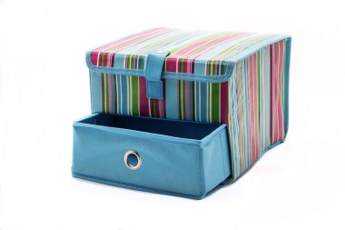 Beyaz arka planda Vintage sepetleri