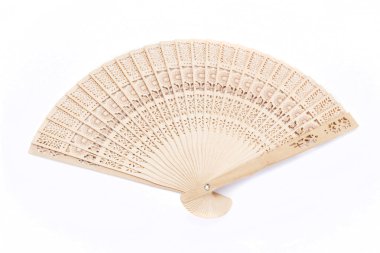 Beyaz arka plan üzerinde ahşap fan