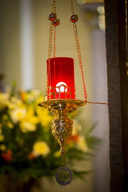 Evde tavan tarafından desteklenen Modern dekoratif lamba