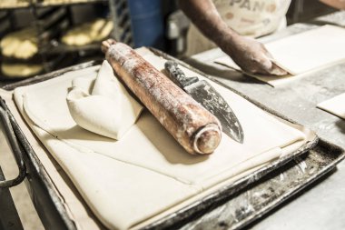 Ekmek yapımı tablo roller ve bıçak