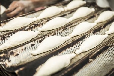 yaprak pişirme çiğ hamur rulo