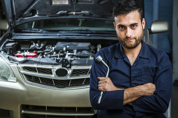 Mecánica Verificación Mano Fijación Coche Roto Garaje Servicio Del Coche —  Fotos de Stock