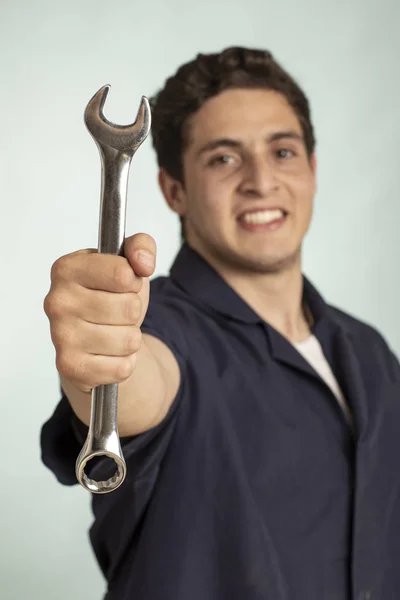 Hombre Mecánico Muy Feliz Detalle Con Llave Española Mano —  Fotos de Stock