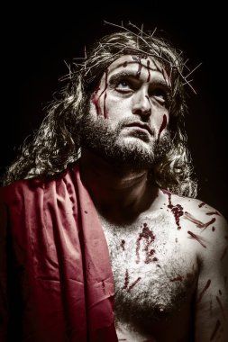 İsa Mesih dikenli bir taç ile 