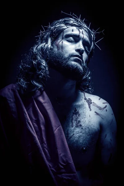 Jesucristo con una corona de espinas — Foto de Stock