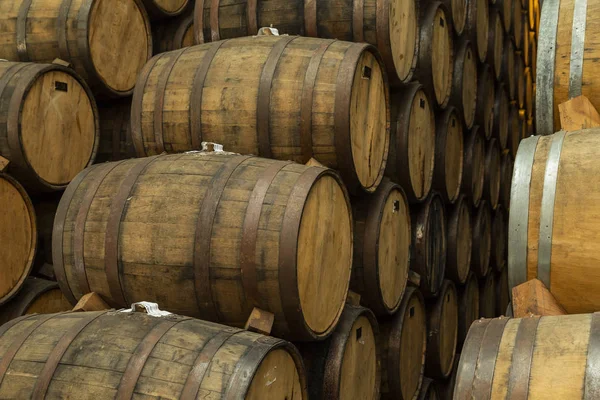 Pile of wine barrels — Stock Photo, Image