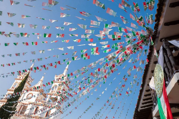国民の祝日のマザミトラ寺院 — ストック写真