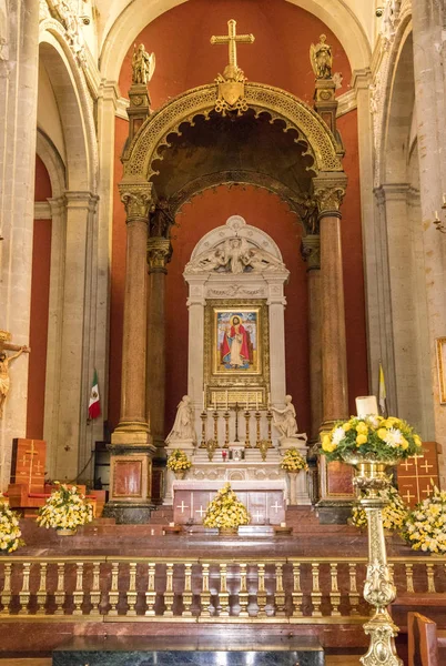 Bazylika Matki Bożej z Guadalupe, wnętrza. — Zdjęcie stockowe