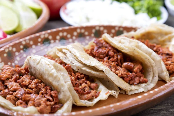 Tacos von Fleisch an den Schäfer oder mariniert — Stockfoto