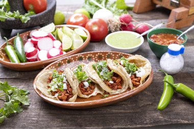 Çoban veya marine et Tacos