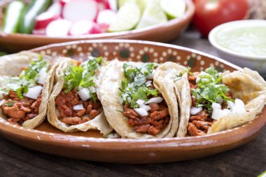 Çoban veya marine et Tacos