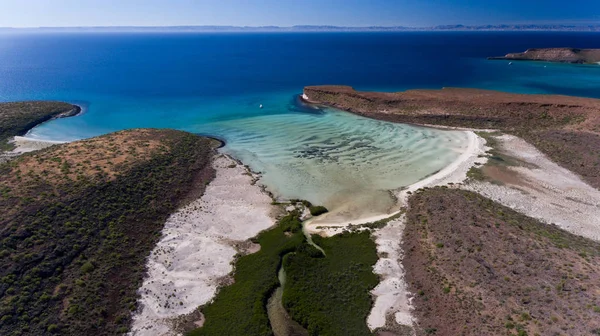 Hava panoramics Espiritu Santo Adası, Baja California Sur, Meksika.