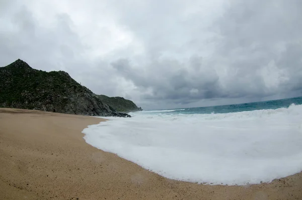 Scenics 的海洋海滩 在那里的沙漠会见海 下加利福尼亚墨西哥 — 图库照片