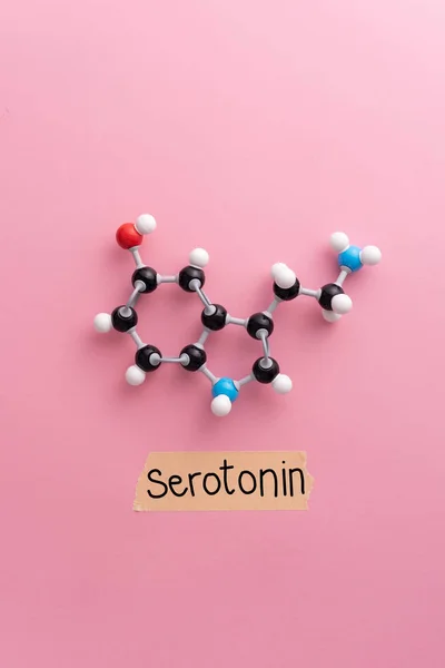 Serotonin Chemical Formula Serotonin Handwrite Text Pink Background — Stock Photo, Image