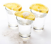 Tequila s citronem a solí