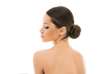 Güzel, çekici, güzel yüzlü bir kadın.