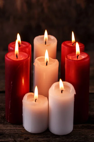Kerzen Auf Dem Tisch — Stockfoto