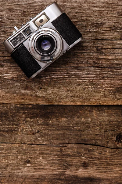 Fotografie Jahrgang Retro Kamera Auf Dem Holztisch — Stockfoto