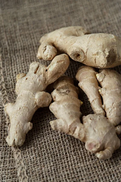 Ingefärsrot Bordet — Stockfoto