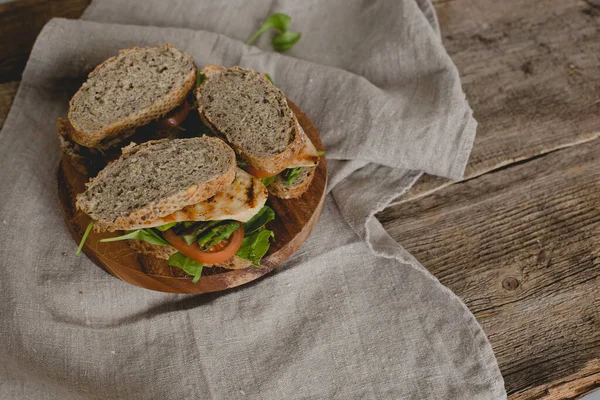 Comida Delicioso Sanduíche Mesa — Fotografia de Stock