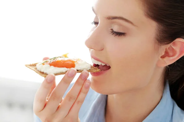 Buenos Días Mujer Atractiva Con Delicioso Desayuno — Foto de Stock