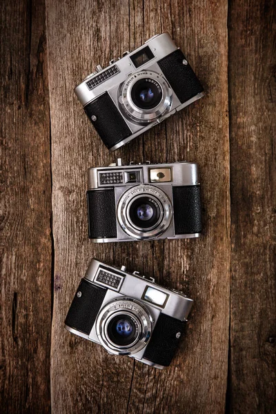 Fotografie Jahrgang Retro Kamera Auf Dem Holztisch — Stockfoto