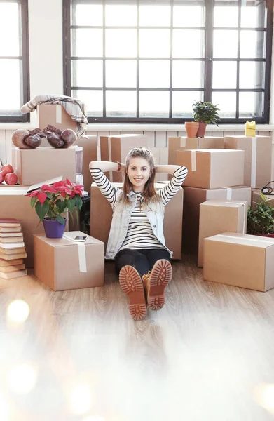 Eve taşınırken çok tatlı bir kızdı.