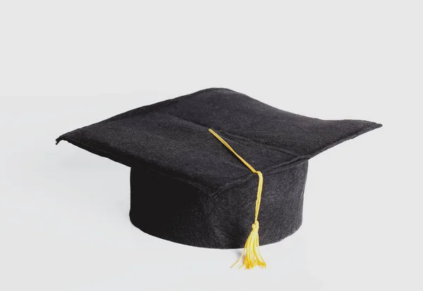 Sombrero Académico Cuadrado Sobre Fondo Blanco — Foto de Stock