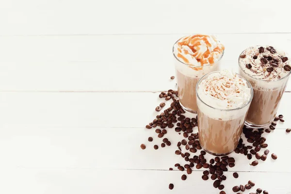 Trinken Kaffeefrappe Auf Dem Tisch — Stockfoto