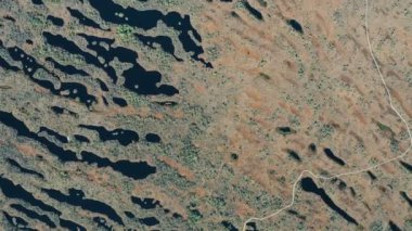 Göldeki güzel adaların hava görüntüsü. 