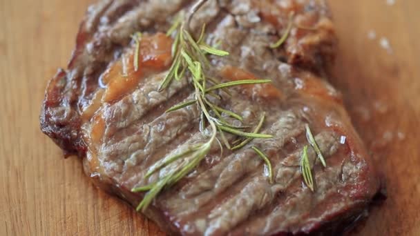 Delicious Grilled Steak Plate Close — Stock Video