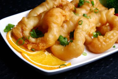 Soğanlı ve limonlu yemek.